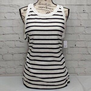 'GAP' SLEEVLESS TOP
